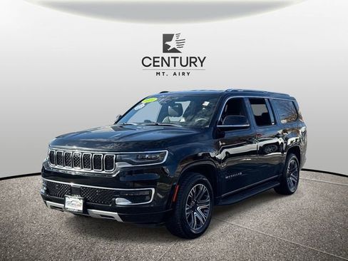 Used 2024 Jeep Wagoneer L Series II w/ Flexible Seating Group image 5