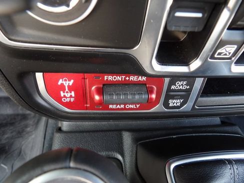 Used 2024 Jeep Wrangler Unlimited Rubicon AWD/4WD image 21