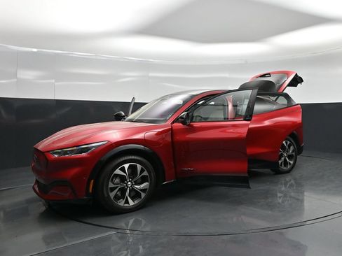 Used 2023 Ford Mustang Mach-E Premium RWD image 31