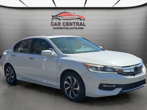 Used 2017 Honda Accord EX-L image 7