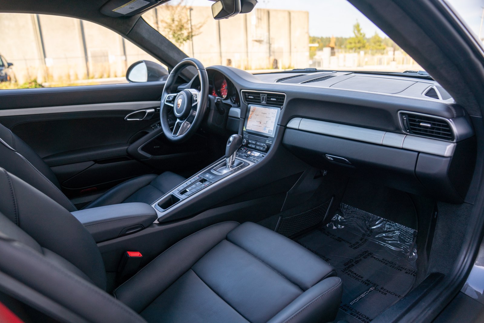 Certified 2018 Porsche 911 Carrera RWD image 25