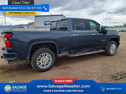 Used 2020 Chevrolet Silverado 2500 High Country w/ Z71 Off-Road Package AWD/4WD image 4