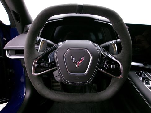 Used 2025 Chevrolet Corvette Stingray Preferred Cpe w/ Z51 Performance Package image 7