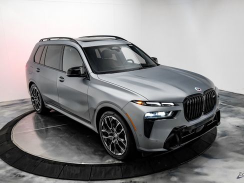 Used 2023 BMW X7 M60i w/ Executive Package image 21