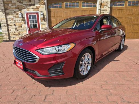 Used 2019 Ford Fusion SE FWD image 7