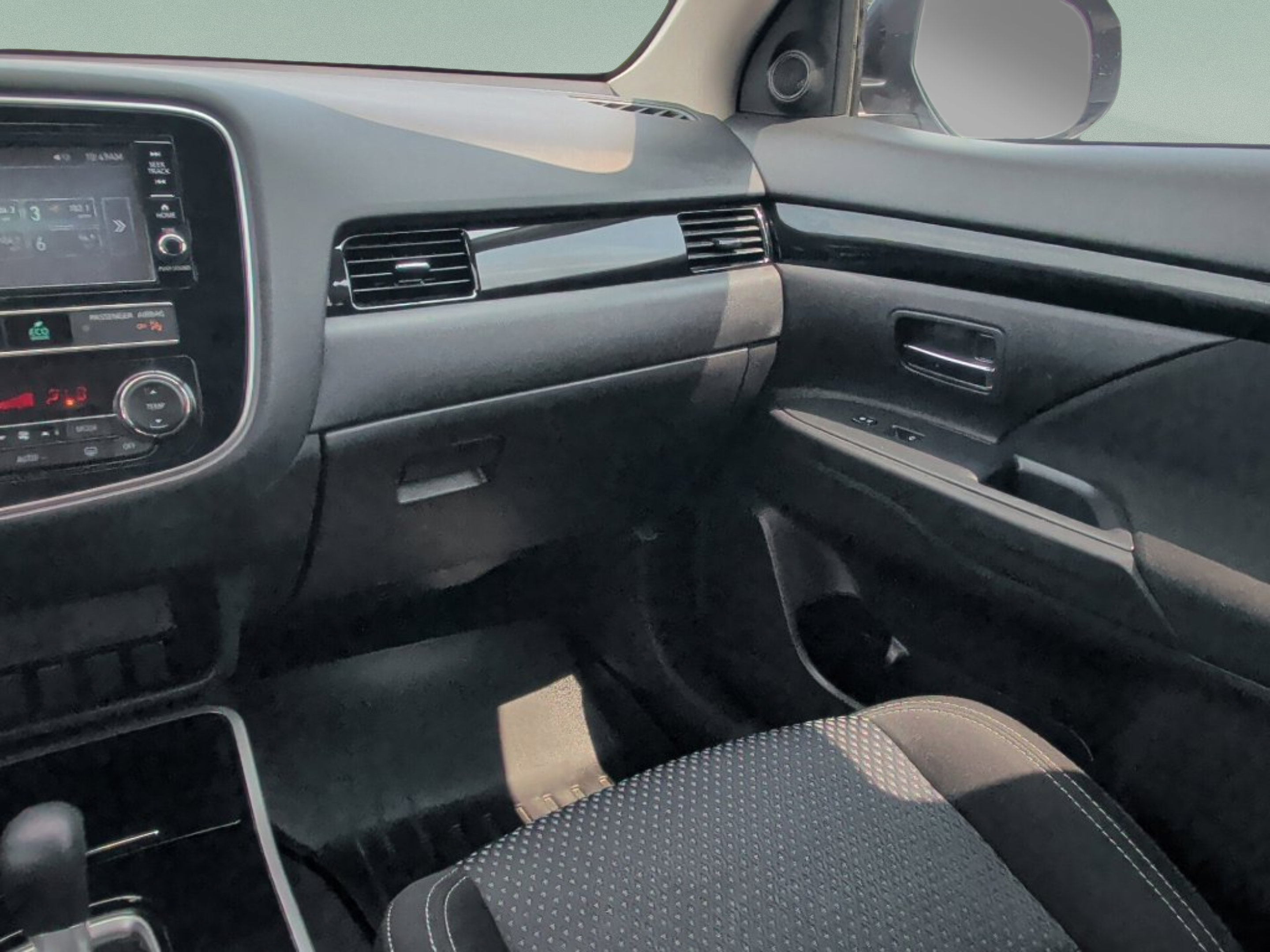 Used 2019 Mitsubishi Outlander ES AWD/4WD image 31
