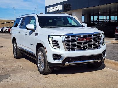 New 2026 GMC Yukon XL Denali w/ Sun & Power Step Package