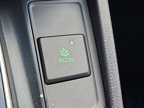Used 2019 Honda CR-V LX image 23
