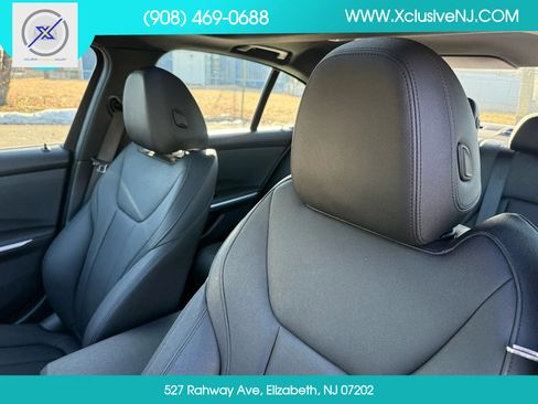 Used 2021 BMW 330i xDrive Sedan w/ Convenience Package image 10