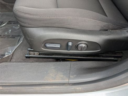 Used 2024 Chevrolet Malibu LT FWD image 13