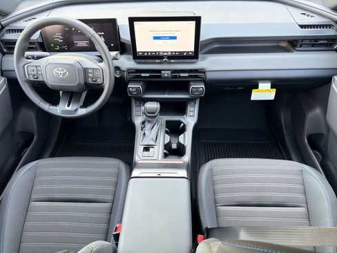 New 2026 Toyota RAV4 SE w/ Convenience Package AWD/4WD image 28