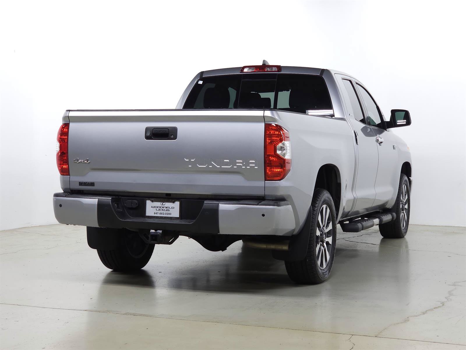Used 2020 Toyota Tundra Limited w/ Limited Premium Package AWD/4WD image 8