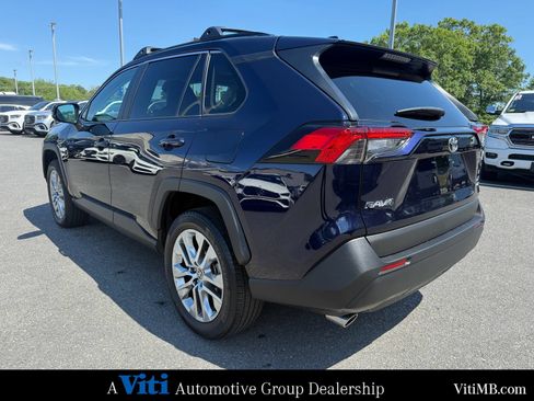 Used 2023 Toyota RAV4 XLE Premium AWD/4WD image 6