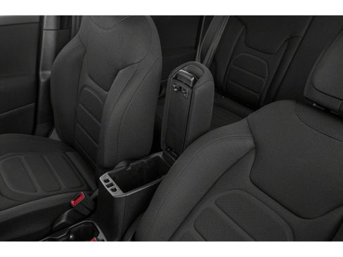Used 2021 Jeep Renegade Latitude AWD/4WD image 9