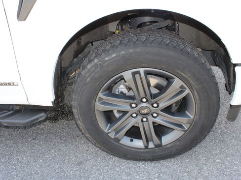 Used 2023 Ford F150 XLT w/ Equipment Group 302A High image 9