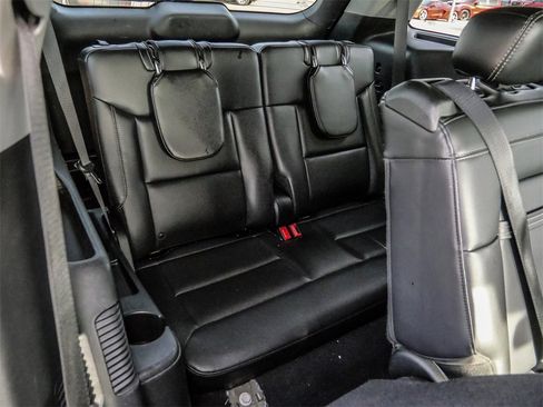 Used 2024 Ford Explorer XLT w/ Equipment Group 202A image 22