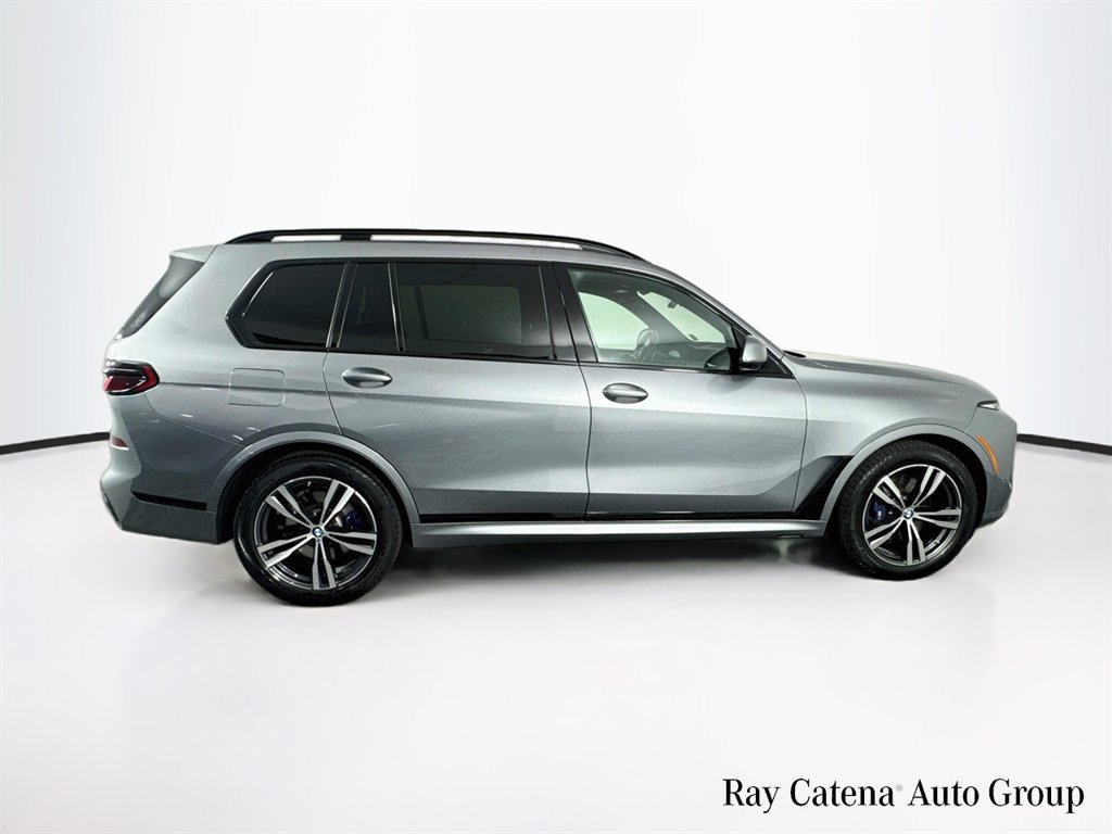 Used 2024 BMW X7 xDrive40i w/ M Sport Package AWD/4WD image 8