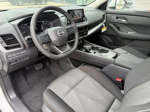 New 2026 Nissan Rogue SV FWD image 12
