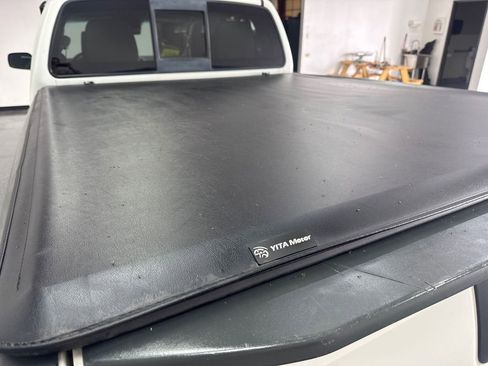 Used 2014 Nissan Frontier SV w/ SV Value Truck Package image 19