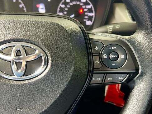 Used 2023 Toyota Corolla LE image 19