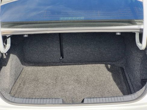 Used 2022 Volkswagen Jetta SE FWD image 27