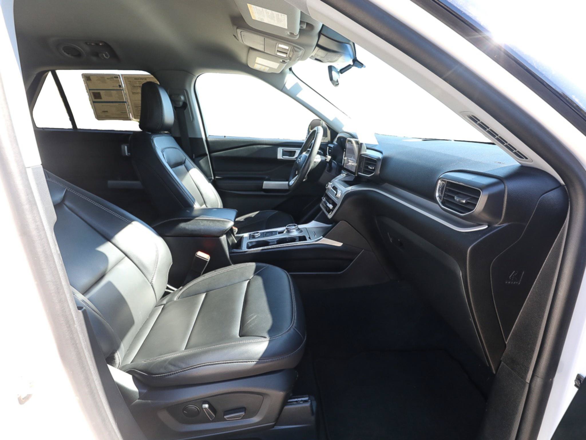 Certified 2023 Ford Explorer XLT w/ Equipment Group 202A AWD/4WD image 22