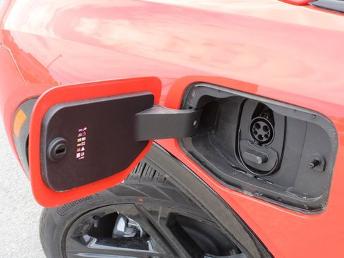 New 2025 Chevrolet Equinox EV RS w/ Convenience Package II image 5