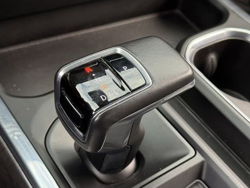 Used 2022 Chevrolet Silverado 1500 LTZ image 21