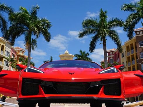 Used 2024 Chevrolet Corvette Z06 w/ Stealth Interior Trim Package RWD image 31