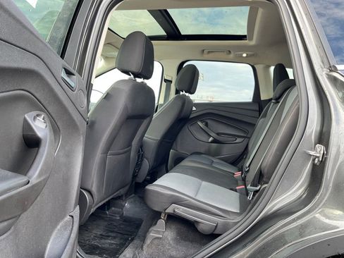 Used 2017 Ford Escape SE w/ Equipment Group 201A image 25