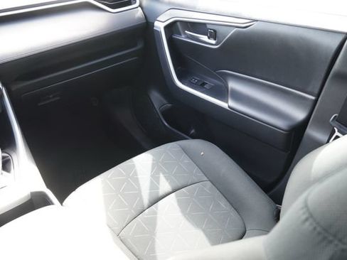 Used 2023 Toyota RAV4 XLE FWD image 16