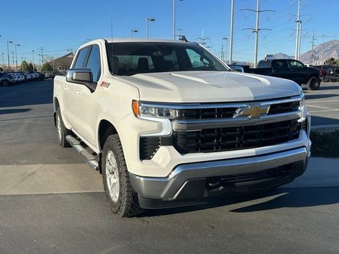 Certified 2024 Chevrolet Silverado 1500 LT w/ Z71 Off-Road Package AWD/4WD image 27