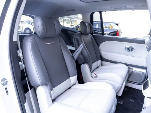 New 2026 Hyundai Ioniq 9 Limited image 23