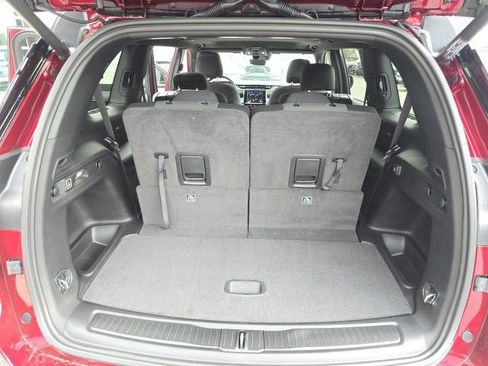 New 2026 Jeep Grand Cherokee L Laredo image 29