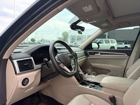 Used 2023 Volkswagen Atlas SE w/ Panoramic Sunroof Package AWD/4WD image 23