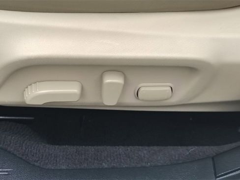 Used 2018 Subaru Outback 3.6R Limited image 12