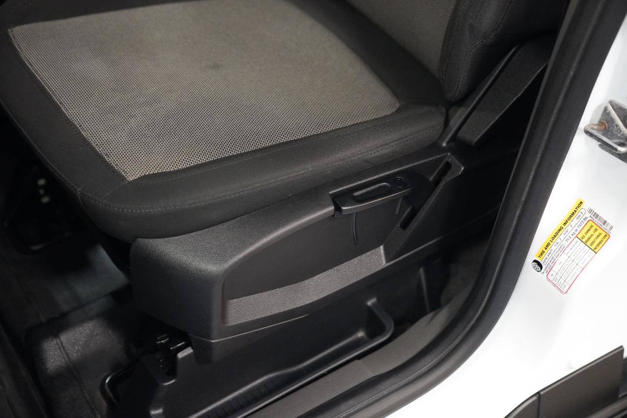 Used 2022 Ford Transit Connect XL FWD image 24