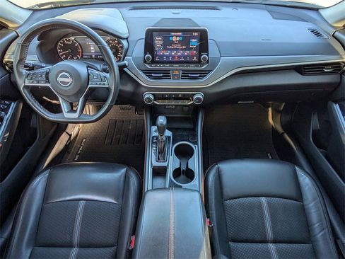 Used 2024 Nissan Altima 2.5 SR image 14
