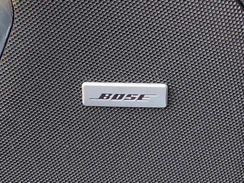 Used 2024 Chevrolet Suburban LT image 18