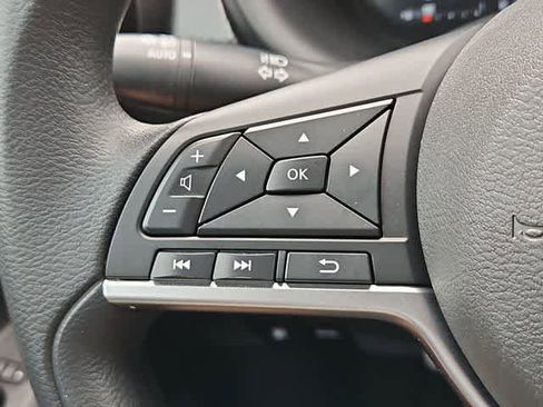 Used 2022 Nissan Kicks SV image 22