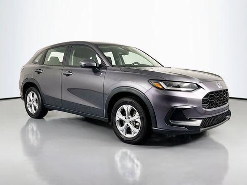 Certified 2023 Honda HR-V LX image 3