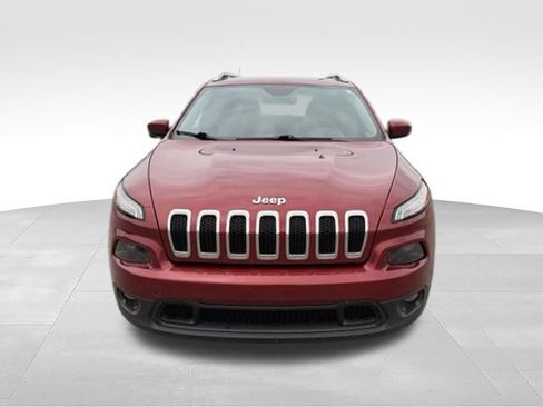 Used 2015 Jeep Cherokee Latitude FWD image 9