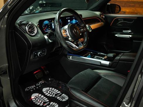 Used 2022 Mercedes-Benz GLB 250 image 8