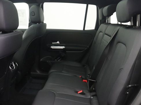 Certified 2023 Mercedes-Benz GLB 250 image 34