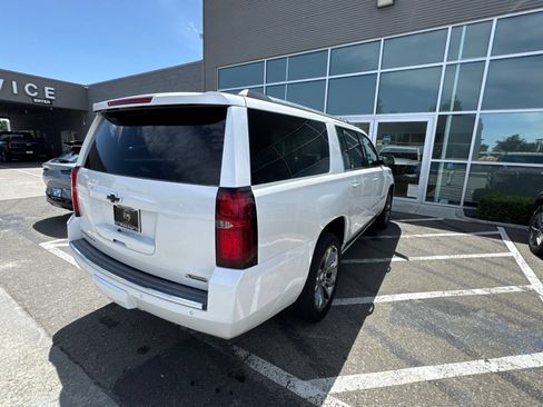 Used 2018 Chevrolet Suburban Premier AWD/4WD image 7