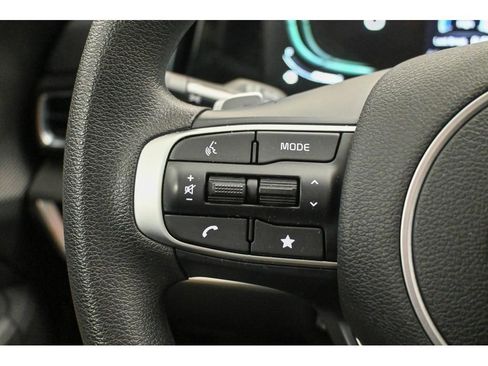 Used 2023 Kia Sportage LX image 33