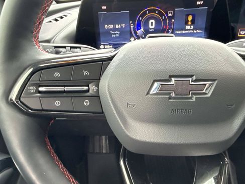 Used 2026 Chevrolet Traverse RS FWD image 16