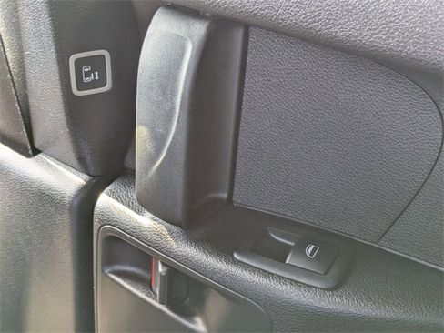 Used 2021 Chrysler Pacifica Touring w/ S Appearance Package image 39