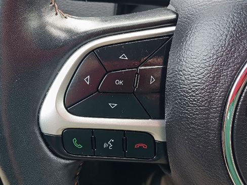 Used 2020 Jeep Compass Latitude image 15