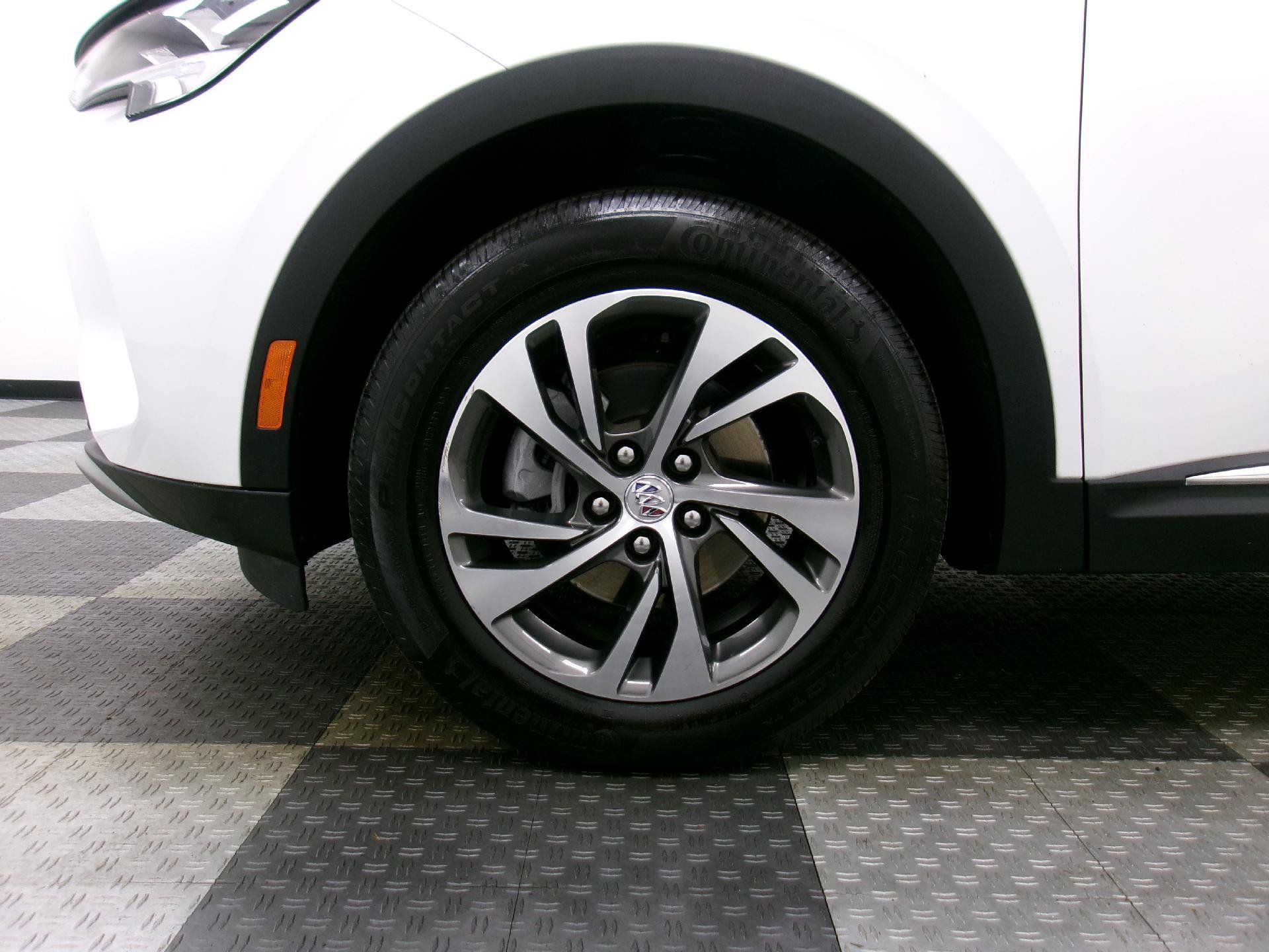 Used 2023 Buick Envision Essence FWD image 16